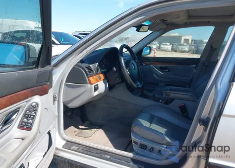 2000 BMW 740Ia z USA, uszkodzony, nr VIN WBAGG8344YDN80815